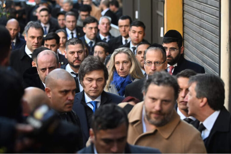 Con la presencia del Presidente Milei, se realizó el acto por el atentado a la AMIA