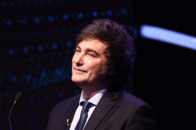 Javier Milei tenía razón: La suba del dólar no tuvo impacto en la inflación