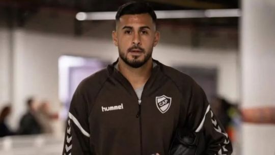 Ignacio Vázquez, capitán de Platense, reveló que fue asaltado con su familia antes del partido con Vélez: «Me apuntaron con un arma»