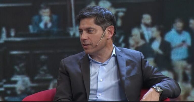 Purga en la Bonaerense: Kicillof denunció a los policías echados en la Justicia y revelan los chats con el candidato libertario