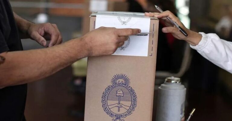 Panorama político. Batalla bonaerense, descontento creciente y crisis