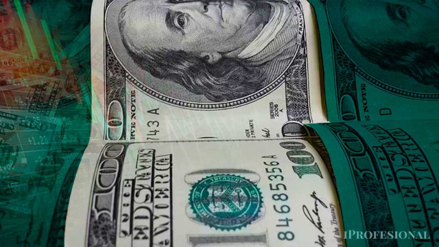Sin conferencia y con el dólar en alza, Adorni reapareció con un enigmático posteo, y esto es lo que dijo