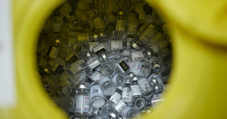 Fuerte revés de EE.UU. para el tipo de vacuna más usado contra el Covid y que apunta a curar otras enfermedades