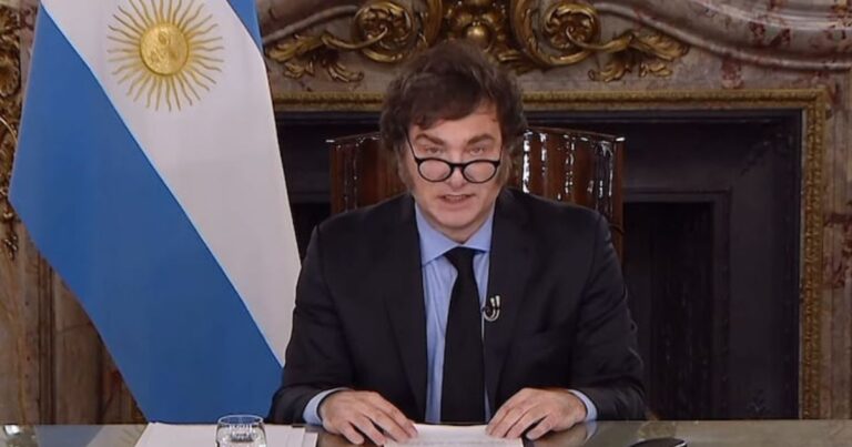 Cadena nacional. Con mentiras Milei defendió su gestión