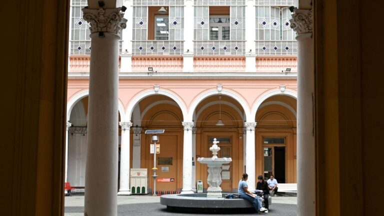 Económicas de la UBA lanza tres diplomaturas para periodistas