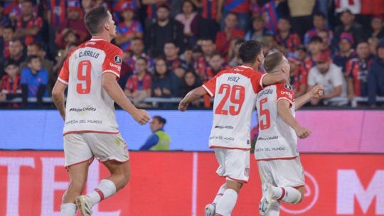 Estudiantes fue el único argentino que venció a un rival extranjero en la semana de copas