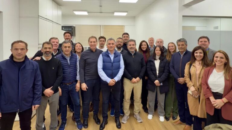 PRO-LLA: Diego Santilli, Cristian Ritondo y Guillermo Montenegro se reunieron con Sebastián Pareja para activar campaña