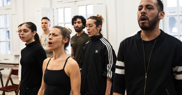 El 80 aniversario de Clarín: cómo será el espectáculo en el Teatro Colón, con Elena Roger