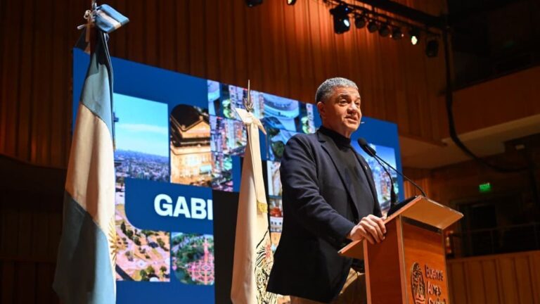 Jorge Macri encabezó reunión de Gabinete ampliado: «Gobernar en tiempos de cambio no es flotar, es transformar»