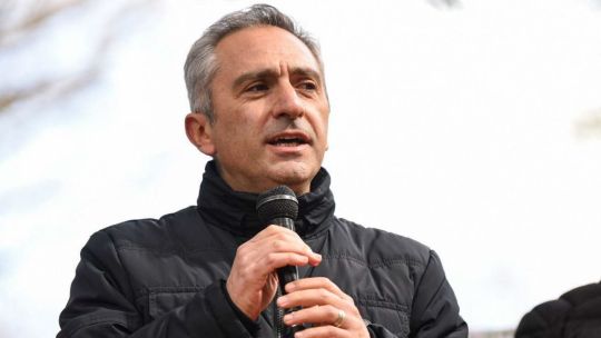 «Cuervo» Larroque: «El objetivo final es terminar con este suplicio que padecen los argentinos»