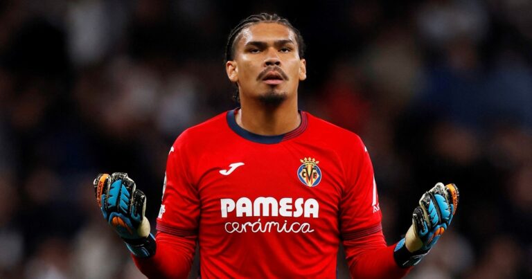 El blooper del arquero del Villarreal que le dio el triunfo al Tottenham de Cuti Romero en la Champions League