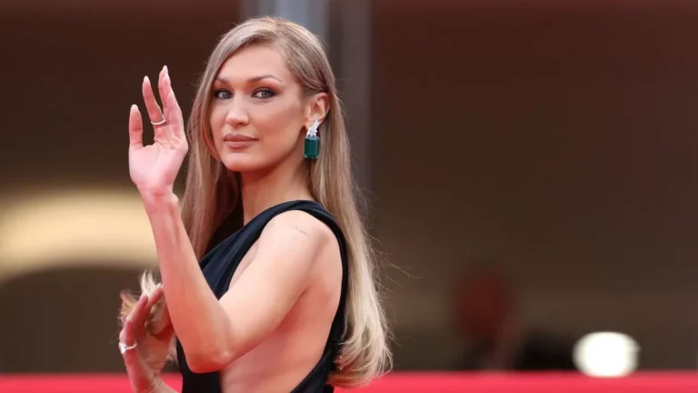 Bella Hadid y la enfermedad de Lyme: las imágenes del sufrimiento de la supermodelo y el dolor de su mamá