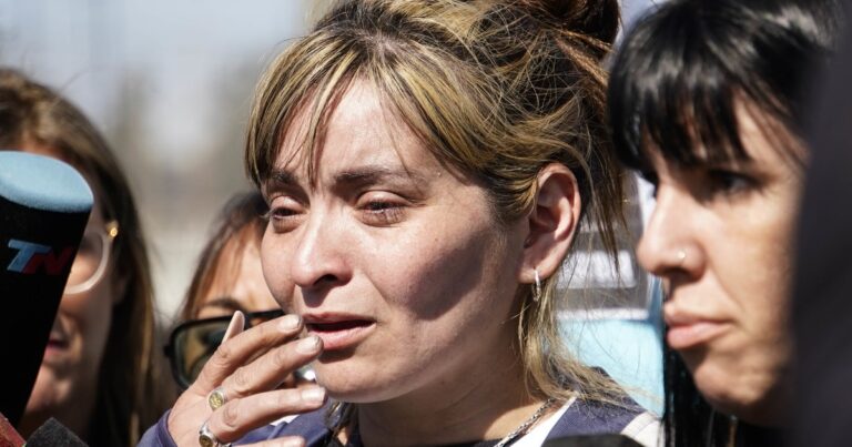 «Quiero justicia y a todos presos, me arrancaron a mi hija»: el crudo testimonio de la madre de Brenda, una de tres chicas descuartizadas en Florencio Varela