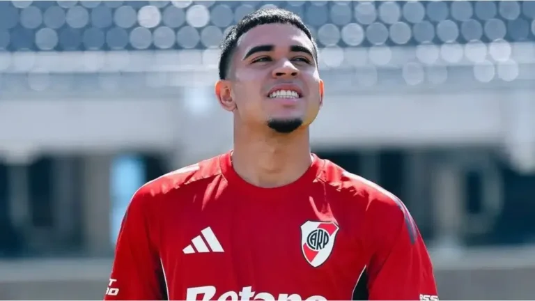La razón por la que Kendry Páez no debutará este sábado en River: cuándo será su estreno oficial