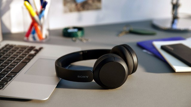 La advertencia de un médico sobre el uso de auriculares Bluetooth: «Es como ponerte un microondas»