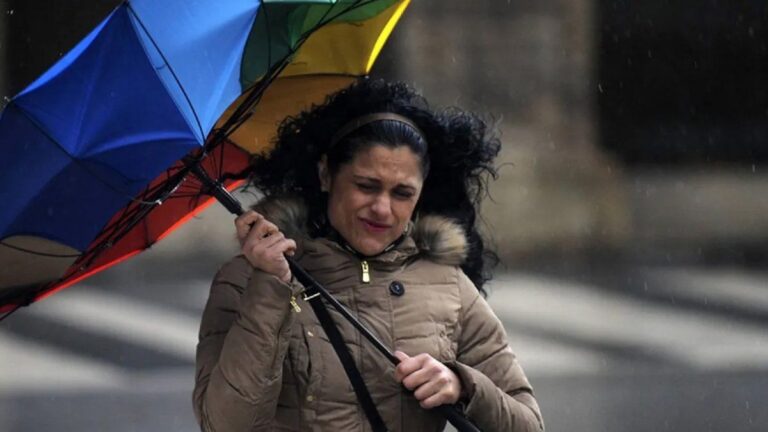 Cambió el pronóstico y las lluvias vuelven antes de lo previsto al AMBA: qué día se larga con todo