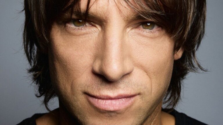 Joaquín Levinton presentó su álbum solista: «Yo soy Joaquín»